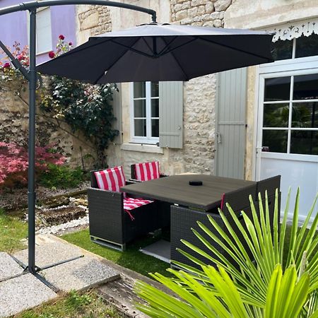 Charmante Charentaise Saint-Jean-d'Angely Ngoại thất bức ảnh